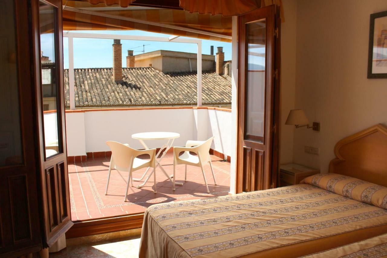 Hôtel El Sol à Lanjarón Extérieur photo